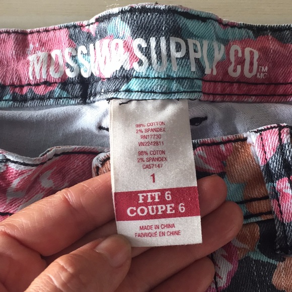 Mossimo Flower Print Skinny Jeans - Picture 2 of 4